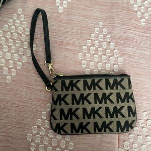 michael kors canvas wristlet